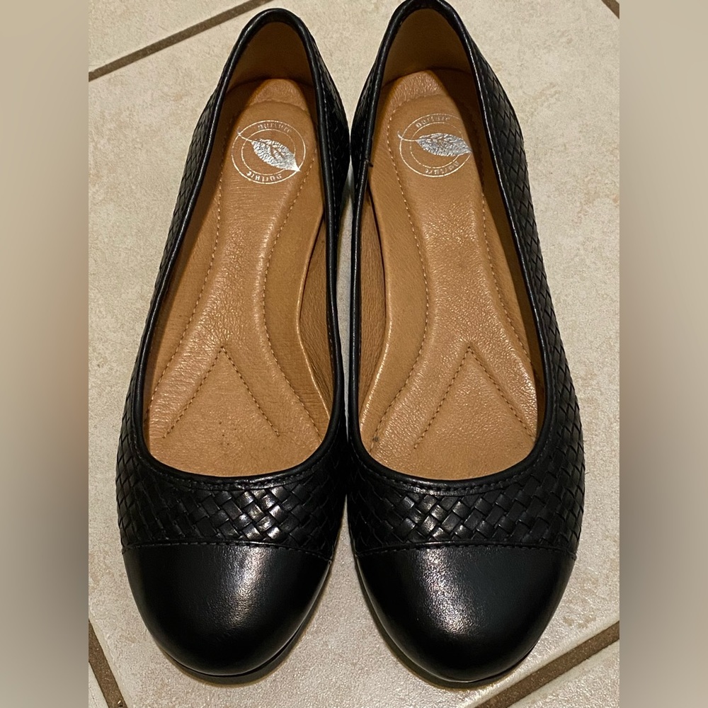 Black leather woven slip on flats